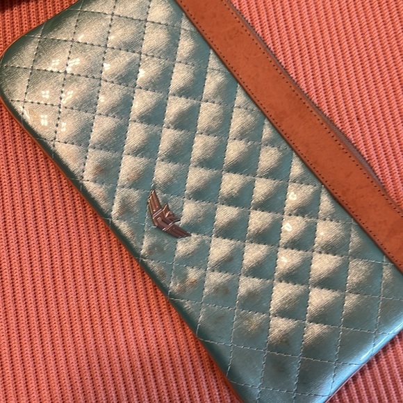 Consuela wristlet - Picture 6 of 8